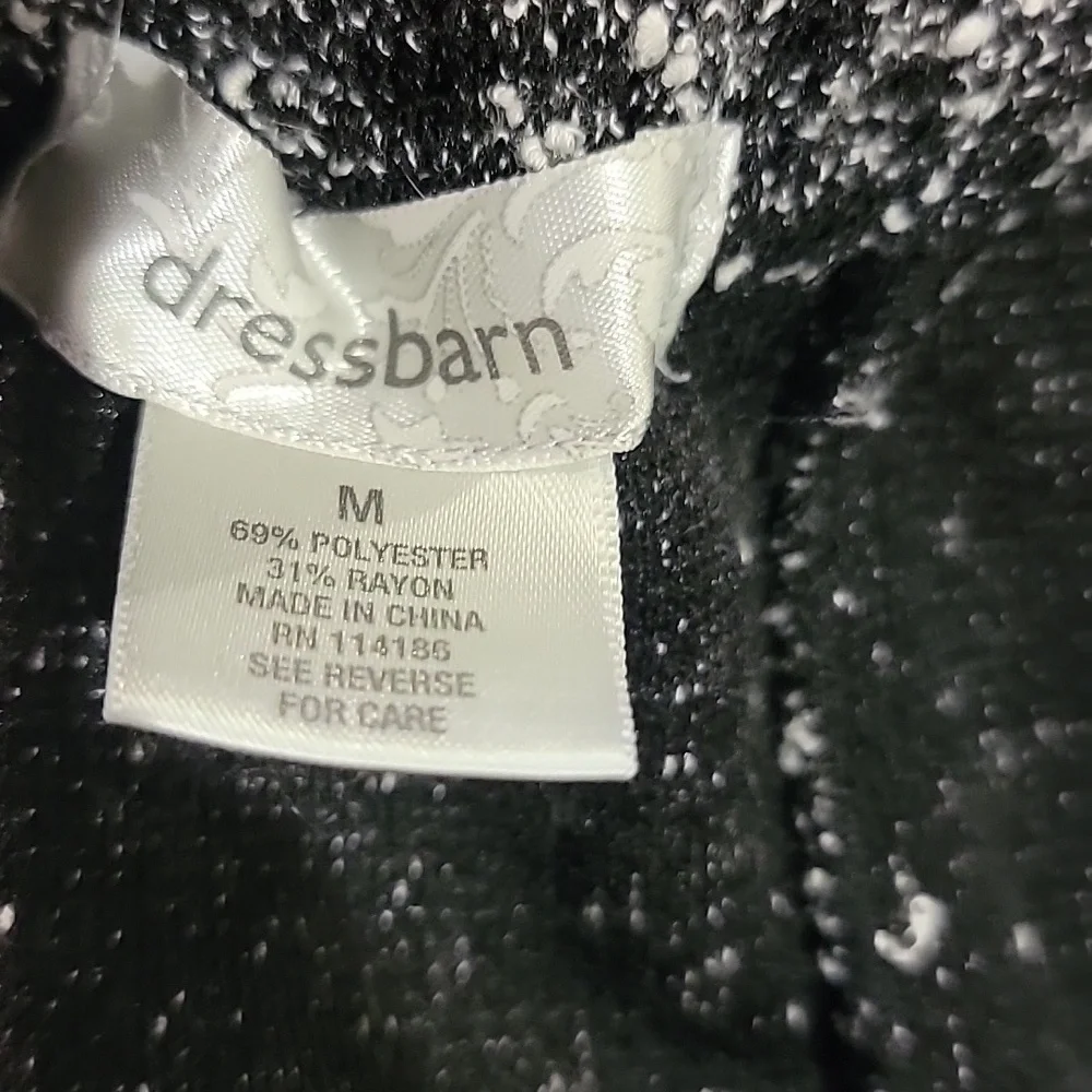 Dress Barn Size Medium EUC Women's Skirt - Picture 2 of 3